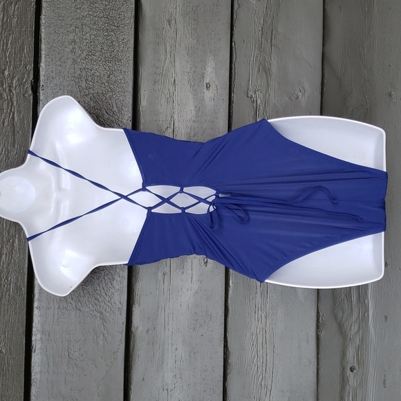 LA BLANCA Womens Blue Petal Pusher Tummy Control Scalloped One-Piece Swimsuit 8 - Picture 5 of 10